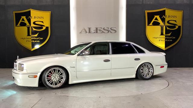 日産 プレジデント ソブリン 後期 ロングボディ 純正色パールホワイト