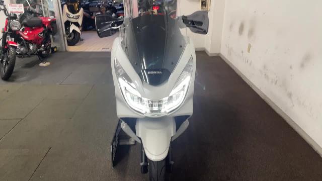 ホンダ ＰＣＸ１２５ ＪＦ５６ ２０１５年モデル ロングスクリーン ナックルバイザー パールジャスミンホワイト｜Ｂｉｋｅ ｓｈｏｐ  Ｒｅ：ｍａｋｅ南部店｜新車・中古バイクなら【グーバイク】