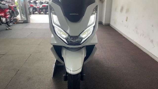 ホンダ ＰＣＸ１２５ ＪＫ０５ ２０２３年モデル バックレスト パールジャスミンホワイト｜Ｂｉｋｅ ｓｈｏｐ Ｒｅ：ｍａｋｅ南部店｜新車 ・中古バイクなら【グーバイク】