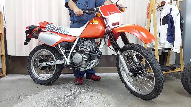 ホンダ ＸＲ２５０Ｒ ＭＥ０６ ２３０４番｜ＡーＳｔｙｌｅ｜新車・中古バイクなら【グーバイク】