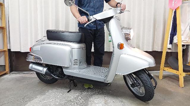 ホンダ ジュリオ ＡＦ５２ ２サイクル レトロクラシック 前後タイヤ・バッテリー・リアブレーキシュー・左右ミラー新品  ２３４３番｜ＡーＳｔｙｌｅ｜新車・中古バイクなら【グーバイク】