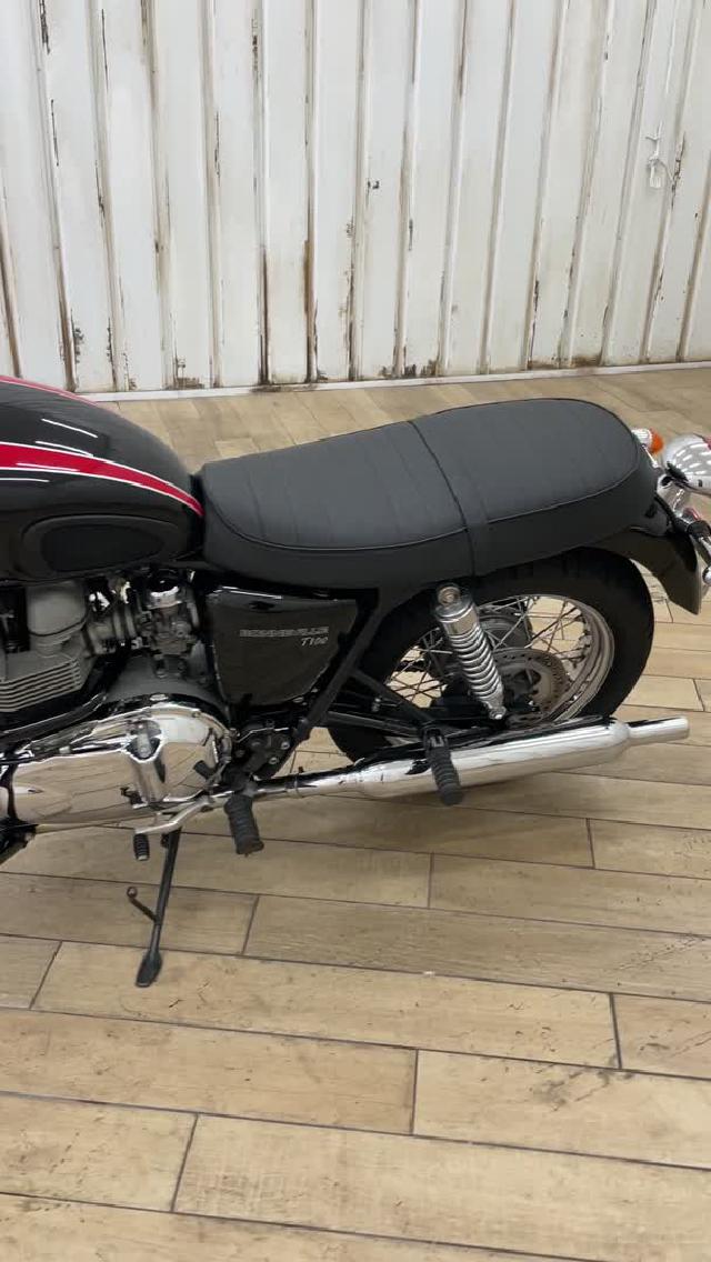 ＴＲＩＵＭＰＨ ボンネビルＴ１００ ２００７年モデル ノーマル車 キャブレター エンジンガード タンクパット キャプトンマフラー｜ＣＨＡＭＰＩＯＮ７６  名古屋昭和橋店｜新車・中古バイクなら【グーバイク】