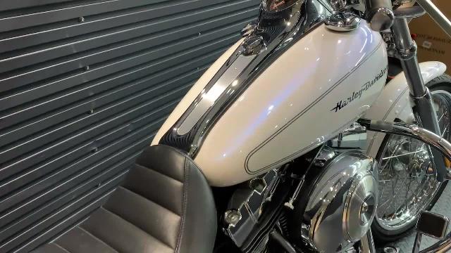 ＨＡＲＬＥＹ－ＤＡＶＩＤＳＯＮ ＦＸＳＴＤ ソフテイルデュース キャブ車 ＴＣ８８ 純正エアクリ 純正マフラー スリムレバー  エンジンガード｜ＣＨＡＭＰＩＯＮ７６ 尾張旭店｜新車・中古バイクなら【グーバイク】