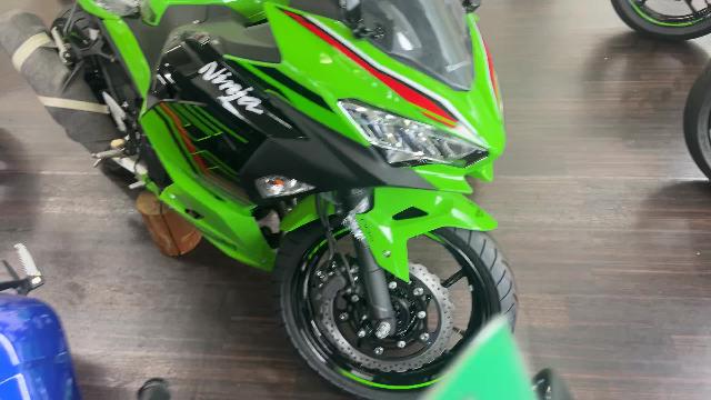 カワサキ Ｎｉｎｊａ ２５０ ＡＢＳ インジェクション 水冷２気筒エンジン  アシストスリッパークラッチ装備｜株式会社ヴァンサンク｜新車・中古バイクなら【グーバイク】