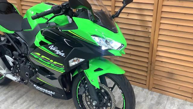 カワサキ Ｎｉｎｊａ ４００ ２０１９年モデル ＴＲＩＣＫ ＳＴＡＲ製エンジンスライダー装備｜バイク王 相模大野店｜新車・中古バイクなら【グーバイク】