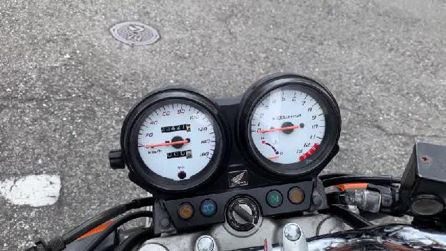 ホンダ ＶＴＲ２５０ ２００５年モデル ＭＣ３３型 キャブレター タコメーター ４ストローク水冷Ｖ型二気筒エンジン ノーマル車｜バイクセンター  柏｜新車・中古バイクなら【グーバイク】