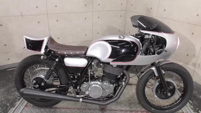 ヤマハ ＳＲ４００ １ＪＲ カフェーレーサー ロケットカウル セパハン ６１６５８｜リバースオート八王子｜新車・中古バイクなら【グーバイク】