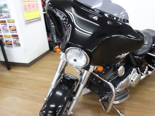 ＨＡＲＬＥＹ－ＤＡＶＩＤＳＯＮ ＦＬＨＸ ストリートグライド／ＥＴＣ車載器付き／エンジンガード ／パニア／パニアガード／｜バイク館港北ニュータウン店｜新車・中古バイクなら【グーバイク】