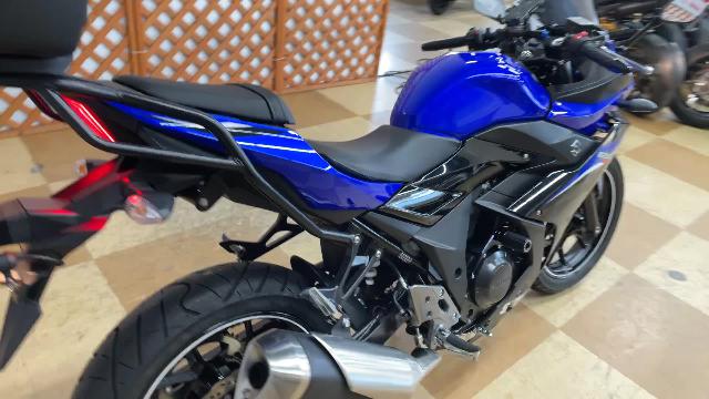 スズキ ＧＳＸ２５０Ｒ ドライブレコーダー ＵＳＢ１ポート マルチバー ＧＩＶＩ製リアボックス｜バイク王 新横浜店｜新車・中古バイクなら【グーバイク】