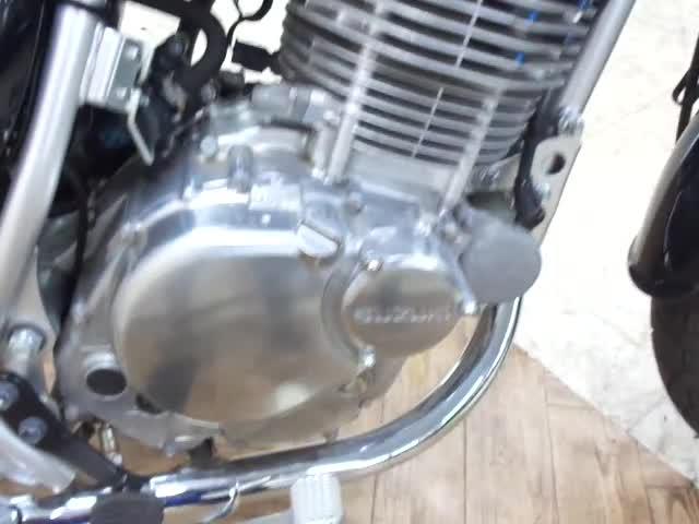 スズキ ＳＴ２５０ Ｅタイプ インジェクションモデル 空冷単気筒ＳＯＨＣエンジン アナログメーター 丸目ライト セル始動  ツートンカラー｜ライダーズポイント ＦＥＥＬ 東京葛飾店｜新車・中古バイクなら【グーバイク】