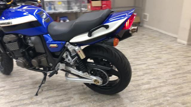 カワサキ ＺＲＸ１２００Ｒ ２００２年モデル ストライカーサイレンサー／フェンダーレス｜バイク王 秦野店｜新車・中古バイクなら【グーバイク】