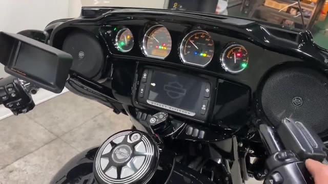 ＨＡＲＬＥＹ－ＤＡＶＩＤＳＯＮ ＦＬＨＸＳ ストリートグライドスペシャル Ｍ８ 純正ＯＰナビ ＢＯＯＭオーディオ リーチハンドルバー  ＥＴＣ２．０｜ＭＩＤＷＡＹ ＭＯＴＯＯＮＥＴＷＯ｜新車・中古バイクなら【グーバイク】