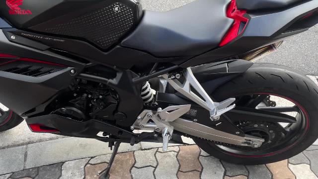 ホンダ ＣＢＲ２５０ＲＲ ＭＣ５１ ワイバーンスリップオンマフラー