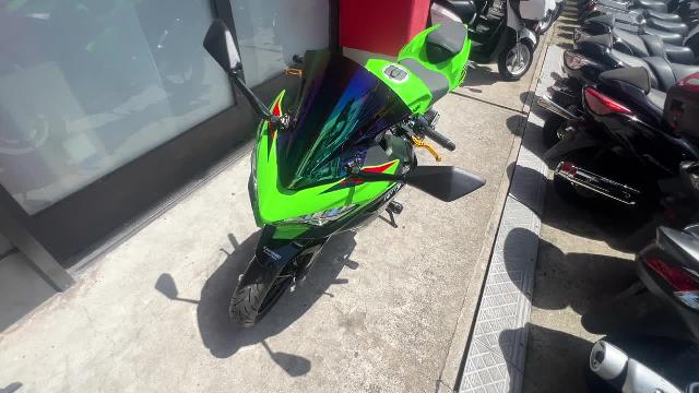 カワサキ Ｎｉｎｊａ ４００ ＥＸ４００Ｇ エンジンスライダー 社外スクリーン Ｆ１１｜株式会社 きんしば｜新車・中古バイクなら【グーバイク】