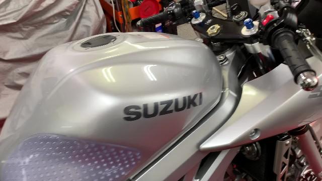 スズキ ＳＶ１０００Ｓ フェンダーレス・ＥＴＣ・ＵＳＢ電源付き｜バイクワールド神戸｜新車・中古バイクなら【グーバイク】