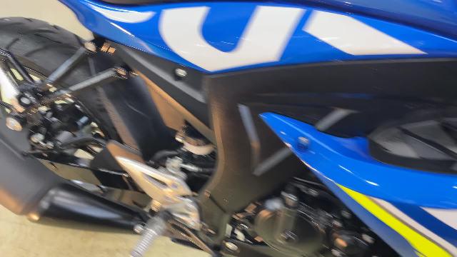 スズキ ＧＳＸ－Ｒ１２５ ＡＢＳ ２０１８年モデル マルチバー／ヘルメットホルダー｜オートパラダイス関西 （Ａ．Ｐ．Ｋ）  大阪狭山店｜新車・中古バイクなら【グーバイク】