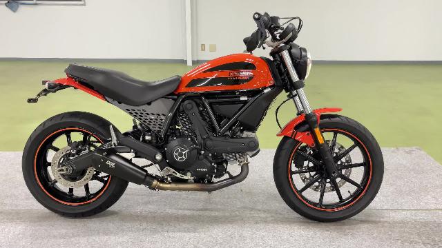 ＤＵＣＡＴＩ スクランブラーＳＩＸＴＹ２ ＩＸＩＬマフラー ＥＴＣ