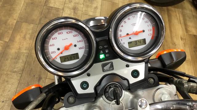 ホンダ ＶＴＲ２５０ ＦＩ インジェクション車 フェンダーレス インナーフェンダー エンジンガード付き｜ＢＩＫＥ ＳＨＯＰ  Ｌ－ＳＩＺＥ｜新車・中古バイクなら【グーバイク】