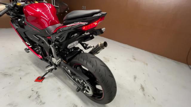 カワサキ Ｎｉｎｊａ ＺＸ－２５Ｒ ＳＥ ＡＢＳ スリップオンマフラー／リアフェンダーレスＫＩＴ／エンジンスライダー装備  ４９１６｜ＳＰＥＣーＭ｜新車・中古バイクなら【グーバイク】