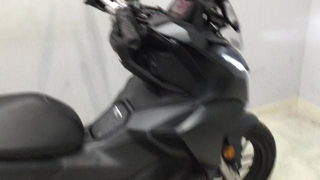 ホンダ ＡＤＶ１６０ ２０２３年式モデル Ｆｋｓｔｙｌｅ製リアボックス４５Ｌ マルチバー｜バイク王 京都松井山手店｜新車・中古バイクなら【グーバイク】