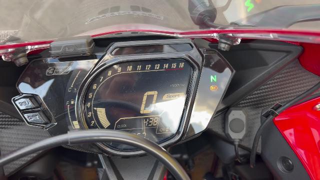 ホンダ ＣＢＲ２５０ＲＲ クイックシフター ＥＴＣ 前後ドライブ