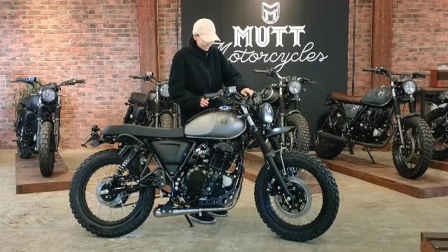 ＭＵＴＴ マッシュマン２５０ チタニウムグレー｜ＳＰＥＥＤ ｍｏｔｏｒ ｇａｒａｇｅ｜新車・中古バイクなら【グーバイク】