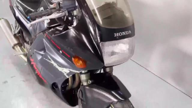 ホンダ ＣＢＲ２５０Ｒ ＭＣ１７ １９８７年モデル ノーマルコンディション ニハリ ハリケーン｜ＧＡＲＡＧＥ－Ｊ イオ  武雄店｜新車・中古バイクなら【グーバイク】