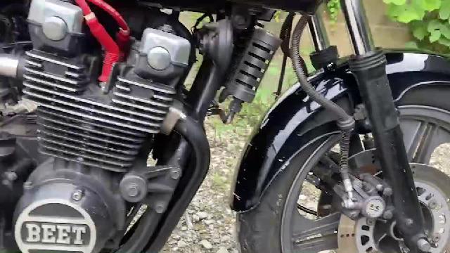 カワサキ ＧＰＺ４００Ｆ ゼファーＸエンジン搭載 １９８４年式｜ＯＶＥＲ ＲＵＮ ～オーバーラン～｜新車・中古バイクなら【グーバイク】