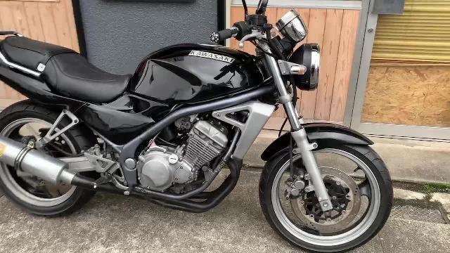 カワサキ ＢＡＬＩＵＳ バリオス ＺＲ２５０Ａ 社外マフラー タンデムバー｜Ｗｅａｌ  ｍｏｔｏｒｃｙｃｌｅ（ウィールモーターサイクル）｜新車・中古バイクなら【グーバイク】