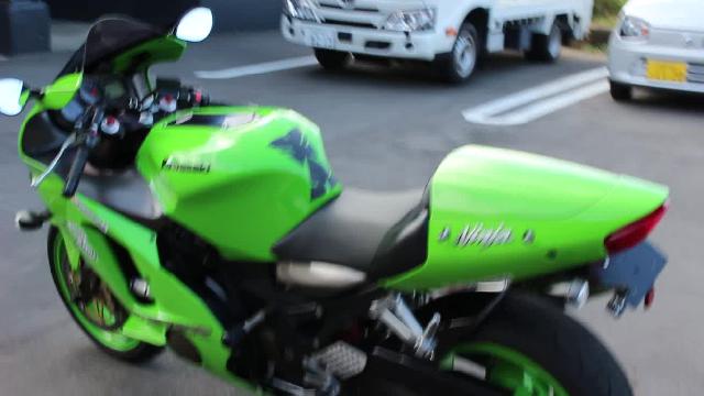 カワサキ Ｎｉｎｊａ ＺＸ－１２Ｒ Ｂ型 マレーシア仕様 ヨシムラフルエキゾーストサイレンサー・ドライブレコーダー・リヤタイヤ新品交換予定｜カワサキ プラザ秋田｜新車・中古バイクなら【グーバイク】